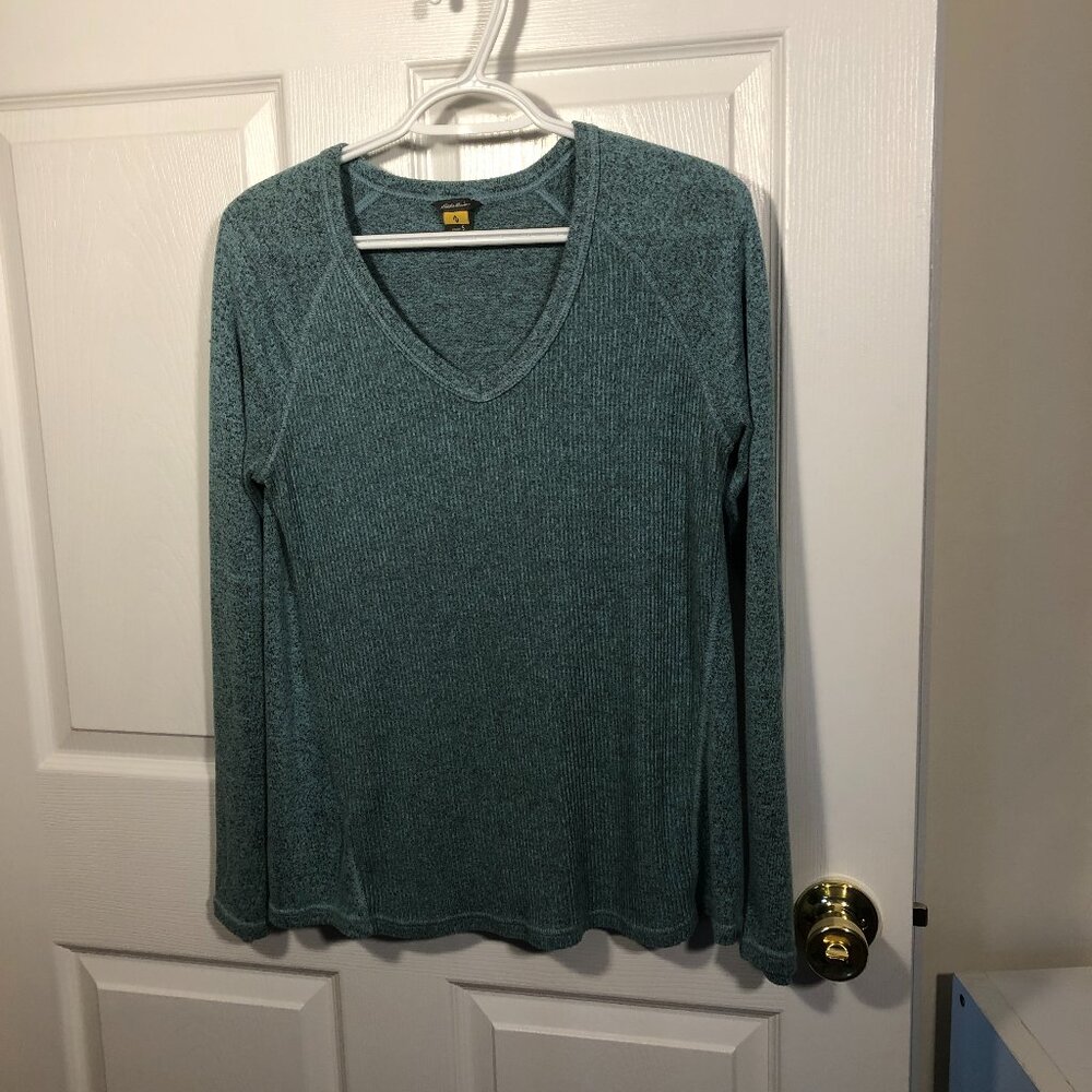 Eddie Bauer women blue knit top, long sleeves, S
